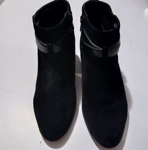 Alex Marie NWOT Womens Black Ankle Boots. Size 7.5
